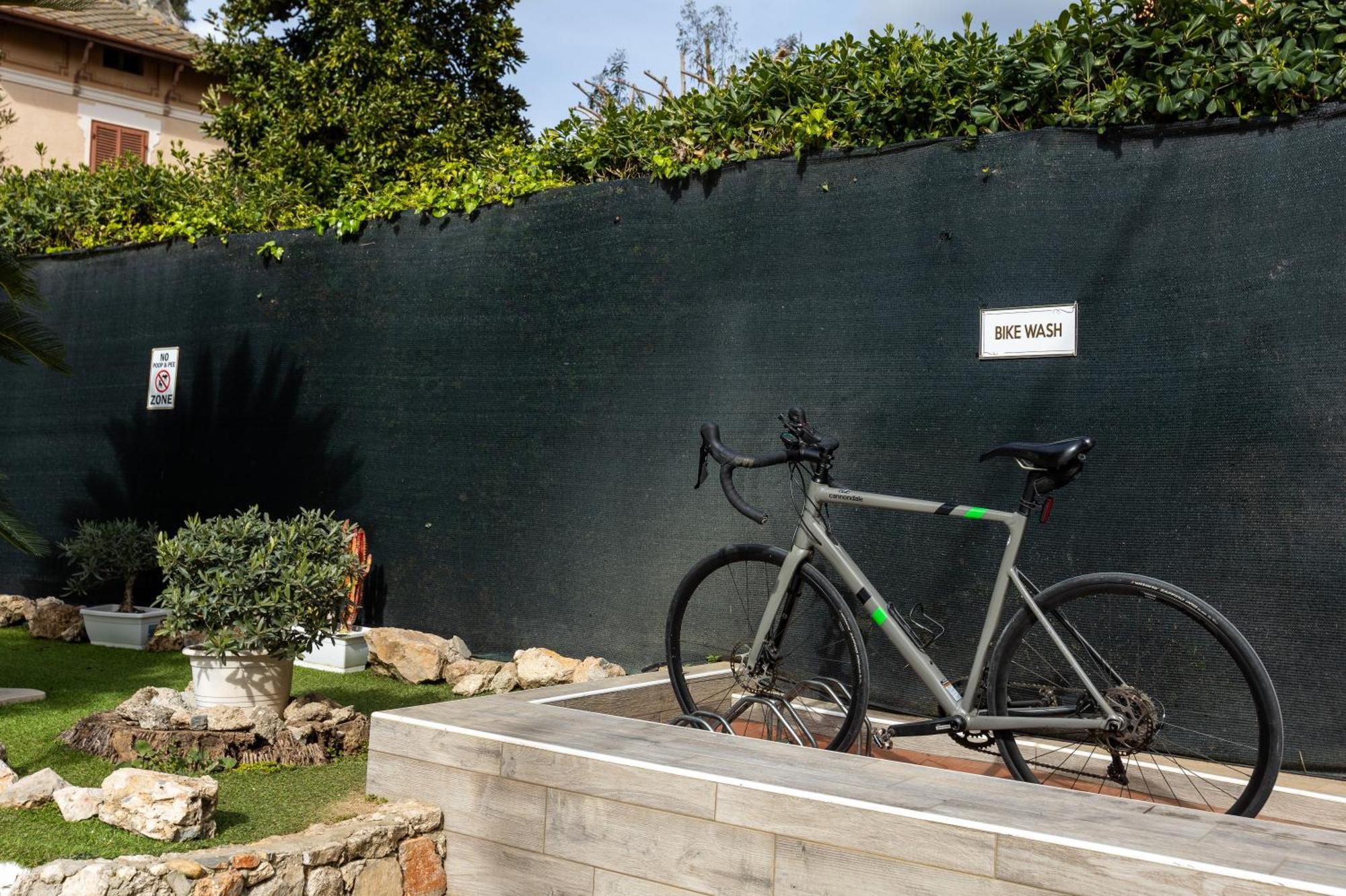 Residence Finale Bike And Beach ฟีนาเลลีกูเร ภายนอก รูปภาพ